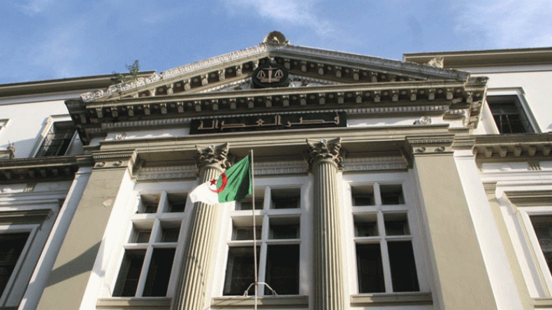 توقيف مغترب بحوزته بطاقة إقامة إيطالية مزورة