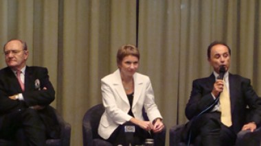 Laurence Parisot, présidente du MEDEF : « Nous serons, nous français, bêtes de passer à coté de ces opportunités ! »