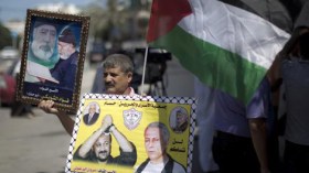 إسرائيل تطلق سراح 26 فلسطينا الثلاثاء