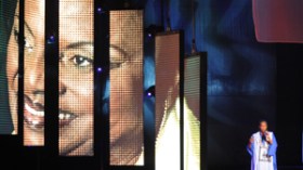 إفريقيا تودّع مهرجانها وتغني:”أنا حرة في الجزائر”