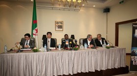 جهاز واحد للمكالمات الصوتية والفيديو والبيانات وحلول التنقل