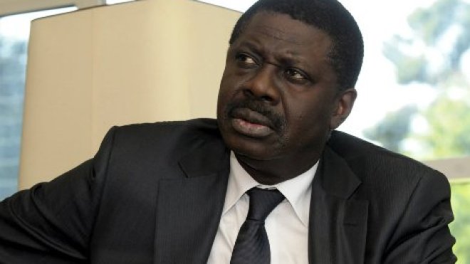 الرئيس الأسبق لنادي مرسيليا: القطريون ينافقون