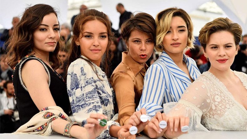 لعنة الحظر تطارد “بابيشا” في الجزائر