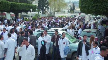 Santé : 24 000 employés n’ont pas été payés depuis janvier