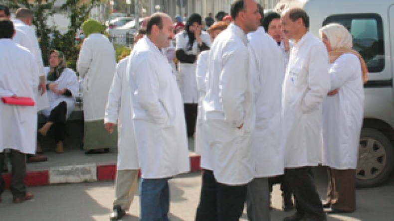 شلل في المستشفيات ابتداء من الثلاثاء و ولد عباس يقول أن المطالب تم التكفل بها