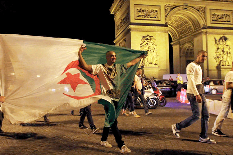 Extremists Call For Severing Ties Between Algeria, Its Community In France