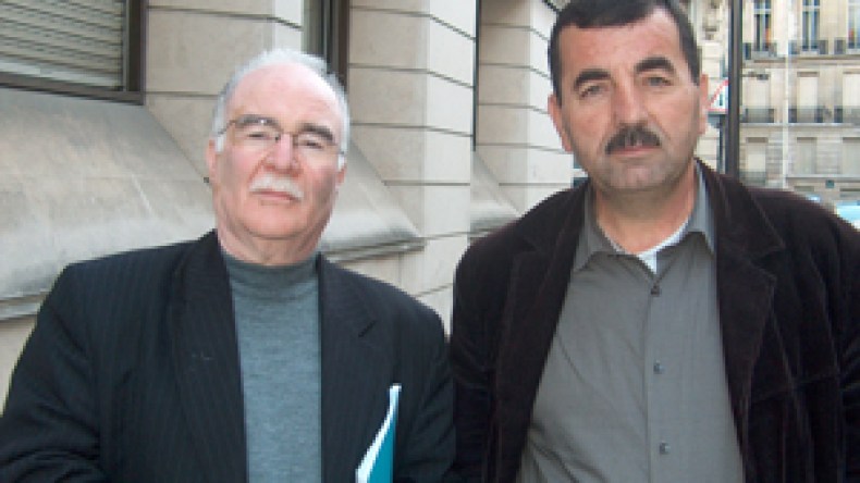 ولد عباس غير مكترث بتحديات الجمعيات بالمهجر