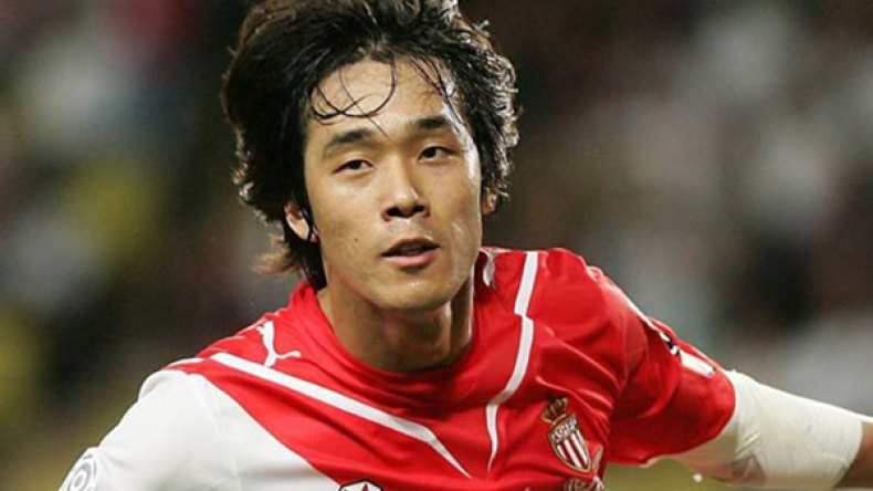 الاتحاد الكوري الجنوبي يوفد محضره البدني إلى إنجلترا لمساعدة نجمه شو يونغ