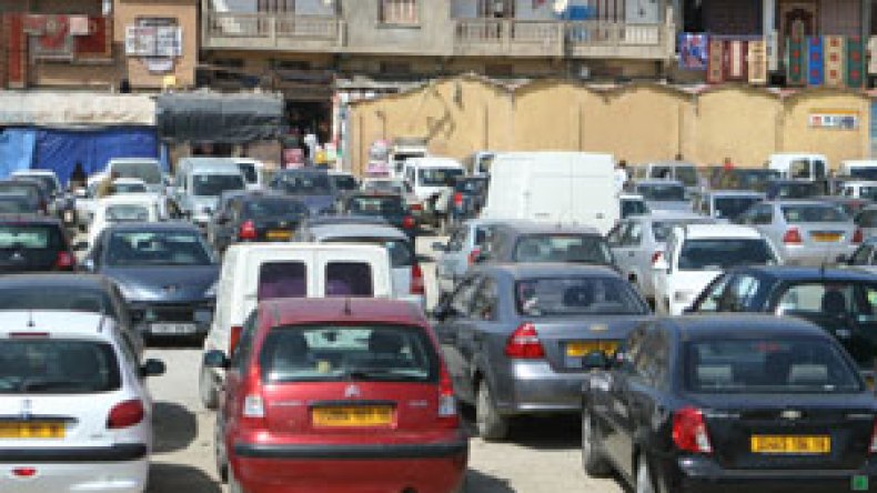 25 مليار دينار خسارة الجزائر في التجارة الموازية سنويا