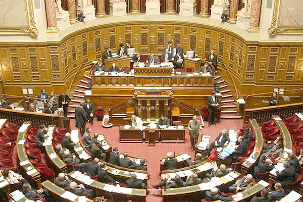 Ask The Interior Ministry To Grant Citizenship For Algerians Who Were Born in France before July, 21,1962