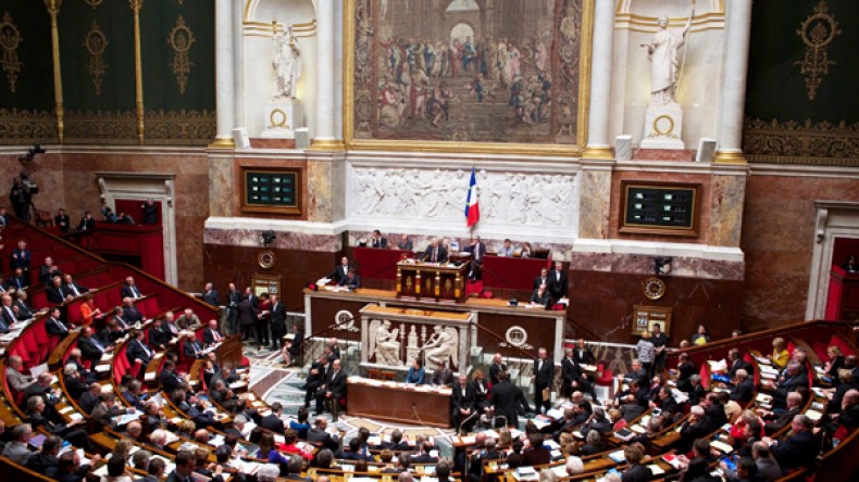 French Parliament withdraws employment anti-discrimination amendments