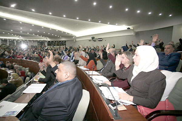 Loi sur la retraite: Bouteflika intervient, le gouvernement s’en sort!