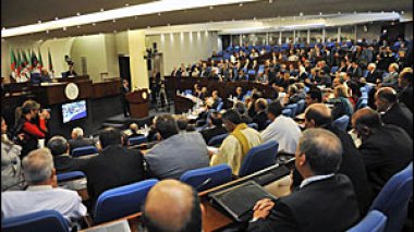 Algerian MPs criticize governmentâ€™s economic policy