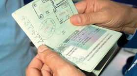 جوازات السفر البيوميترية “لا تعترف” بحاملي الأسماء المركبة وذوي العاهات