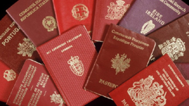 20 ألف جزائري حصلوا على الجنسية الفرنسية خلال سنة