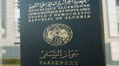 Immigration : l’acte de naissance numérisé désormais accessible via internet