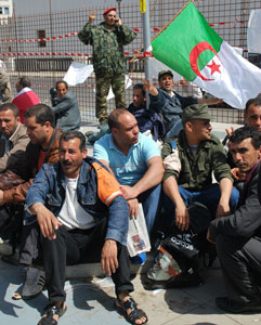 Les Patriotes revendiquent les mêmes droits que les Moudjahidine