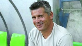 باتريك  ريمي  يوافق مبدئيا على تدريب الشبيبة