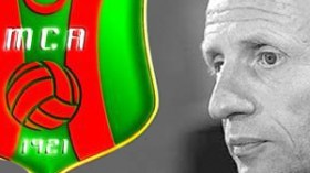 “الجزائر  استحقت  التأهل  إلى  المونديال،  وعليها  أن  لا  تخشى  أحدا  في  جنوب  إفريقيا”