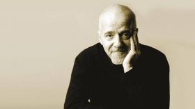 الروائي العالمي باولو كويلهو يهنئ الجزائر بتأهل منتخبها إلى الدور الثاني