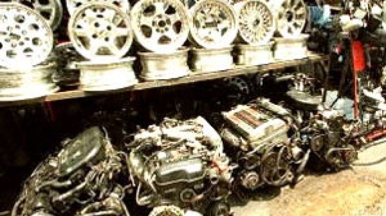 وزارة التجارة ترفض تأجيل العمل بشهادة المطابقة في قطع الغيار