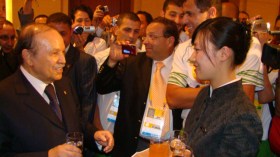 Algerian President Bouteflika confers with Algerian athletes in Pekin