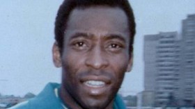 بيليه يفتتح أول متحف لكرة القدم في العالم