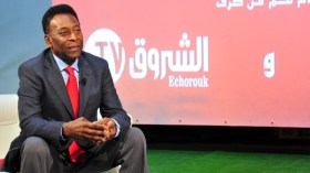 كل ما أتذكره عن الجزائر.. أنني فزت عليها !
