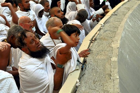 Arabie: les pèlerins poursuivent la lapidation de Satan près de La Mecque