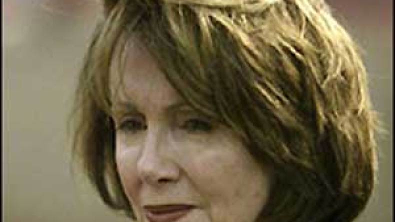 رئيسة مجلس النواب الأمريكي تدعو إلى نهاية سريعة للسباق الديمقراطي