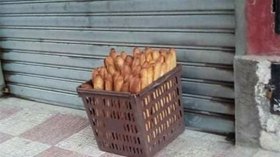 حملة وطنية للتشهير بالمحلات المُغلقة التي تترك الخبز خارجا