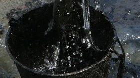 45 سنة من تأميم المحروقات.. الجزائر “تغرق” في برميل النفط !