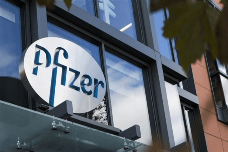 Covid-19: Pfizer annonce que son vaccin est «efficace à 90%»