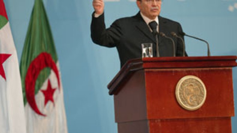 انتقادات بوتفليقة كانت مبنية على تقرير من البنك الدولي