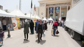 تجار الأسواق التضامنية يرفعون الأسعار “سرا”