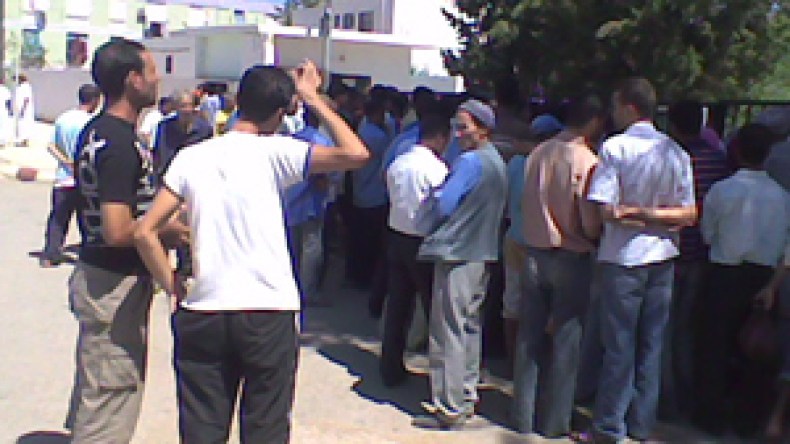 أربعة مواطنين يحاولون الانتحار حرقا فوق مبنى بلدية جسر قسنطينة