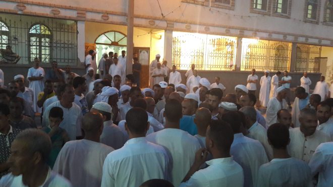 رواد مسجد الشيخ بوعمامة بعين وسارة يحتجون ويطالبون بتحويل الأمام
