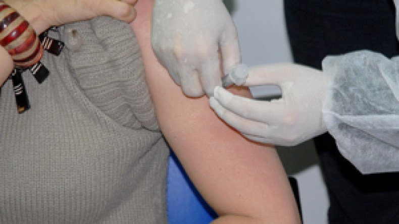 النساء الحوامل يقاطعن التلقيح في يومه الأول