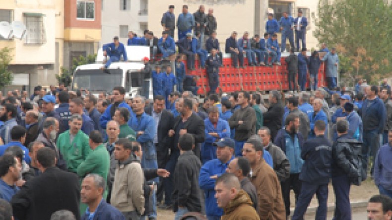 “سوناكوم” تبعث روائح “ثورة الخبز” في 5 أكتوبر