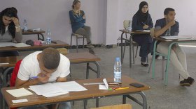 أساتذة يهددون بمقاطعة الحراسة في “البيام” والبكالوريا