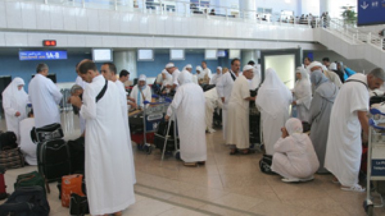 السعودية تخفّض “كوطة” المعتمرين الجزائريين في رمضان