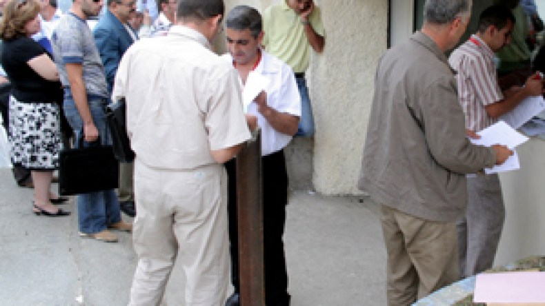 المتقاعدون الجزائريون بفرنسا يذكرون الخارجية بالدفاع عن حقوقهم المهضومة