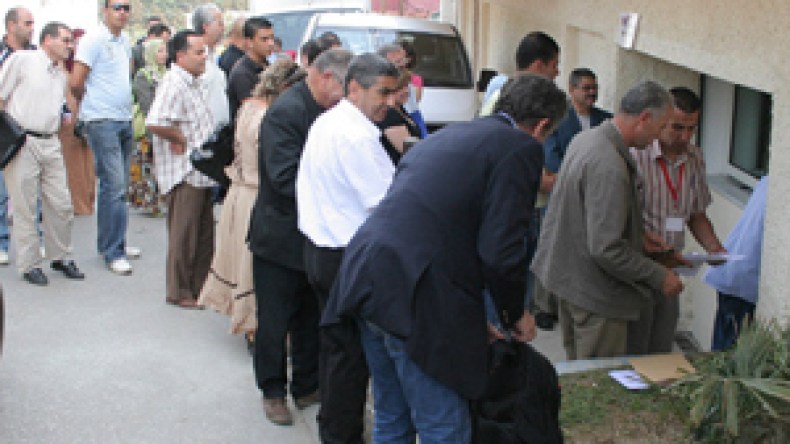 130 ألف جزائري حصل على “فيزا شنغن” خلال 2009