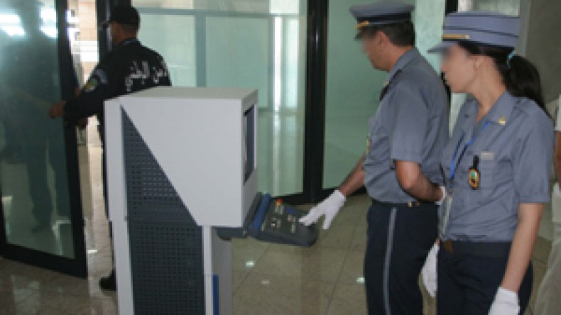 جمركيون سابقون خربوا أجهزة “السكانير” تواطؤا مع “مافيا” الحاويات