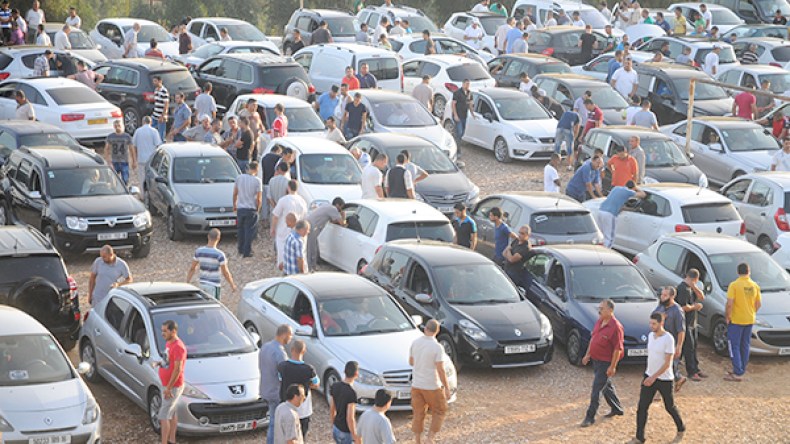 بدء تفكيك أسواق السيارات المستعملة