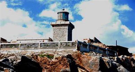 Fanal de Ras El Hamra à Annaba : un guide invitant au phare-niente