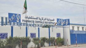دفعة من دواء خاص بمرضى كورونا تصل الجزائر