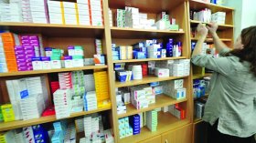 حظر أدوية متداولة عالميا بالجزائر والمرضى يستنجدون