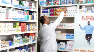 Pharmacists threaten to boycott Algerian medicines and protest