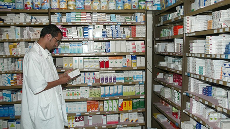 نقابة الصيادلة الخواص تجمد إضرابها